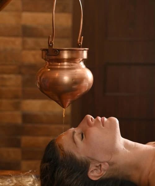 Shirodhara therapy
