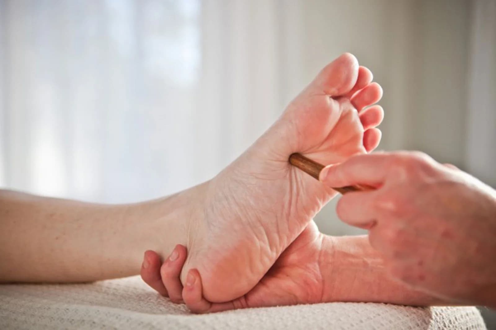 Paadha Guasa Therapy treatment at Swasi Healthcare